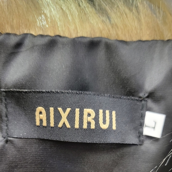 Aixixi Faux Fur Vest 40" Bust L/XL Preowned - Picture 2 of 9